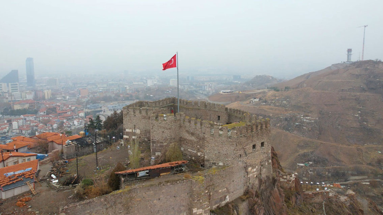 Ankara sisle kaplandı: Kartpostallık görüntüler ortaya çıktı