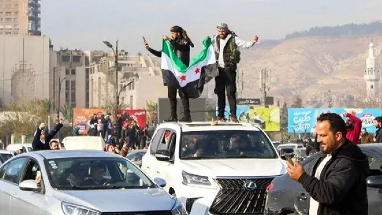 Suriye'de yeni dönem başladı! Başbakan Muhammed el-Beşir göreve başladı