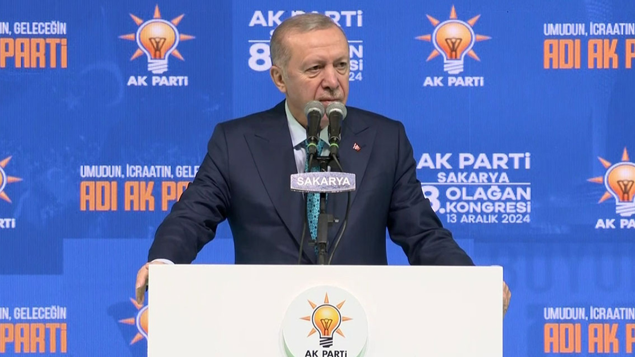 Cumhurbaşkanı Erdoğan: Esad bir gecede kaçmak zorunda kaldı