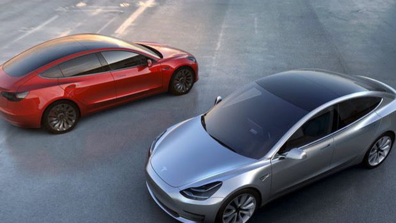 TESLA'lar geri çağrıldı