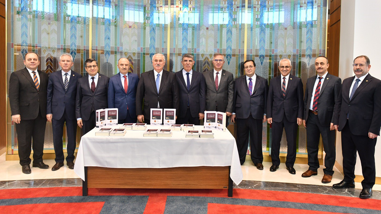 Hukuk Rehberi tanıtıldı