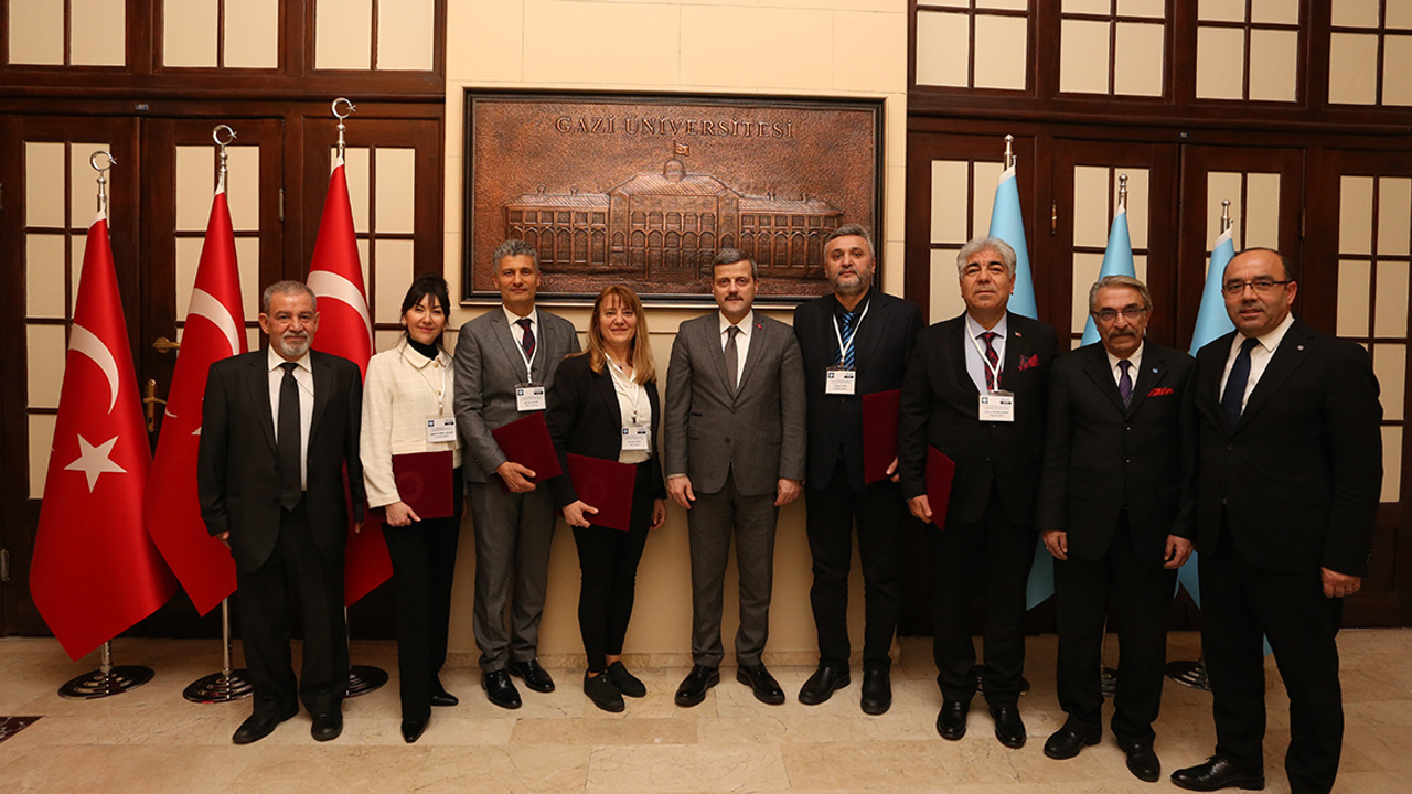 FEDEK Ekibi, Fen Fakültesi’ne akredite değerlendirmesi yaptı