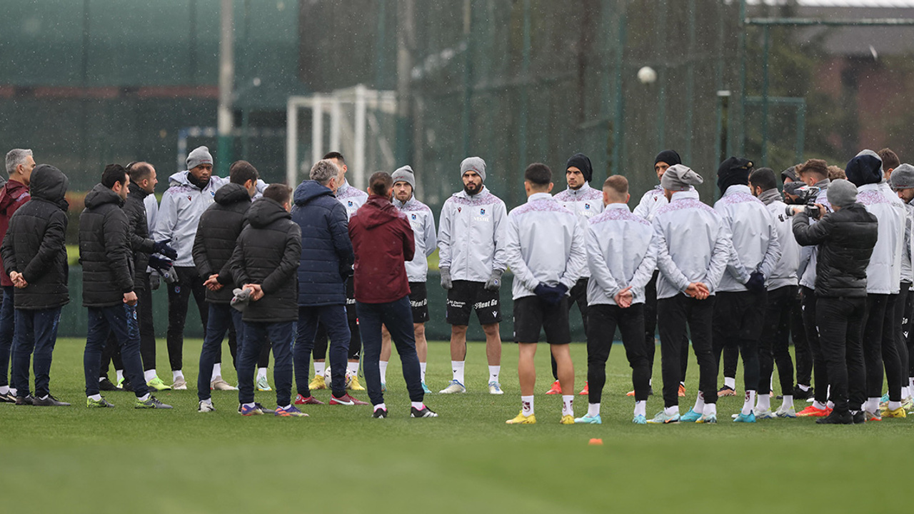 Trabzonspor'da yeni yönetim ilk maçına çıkıyor