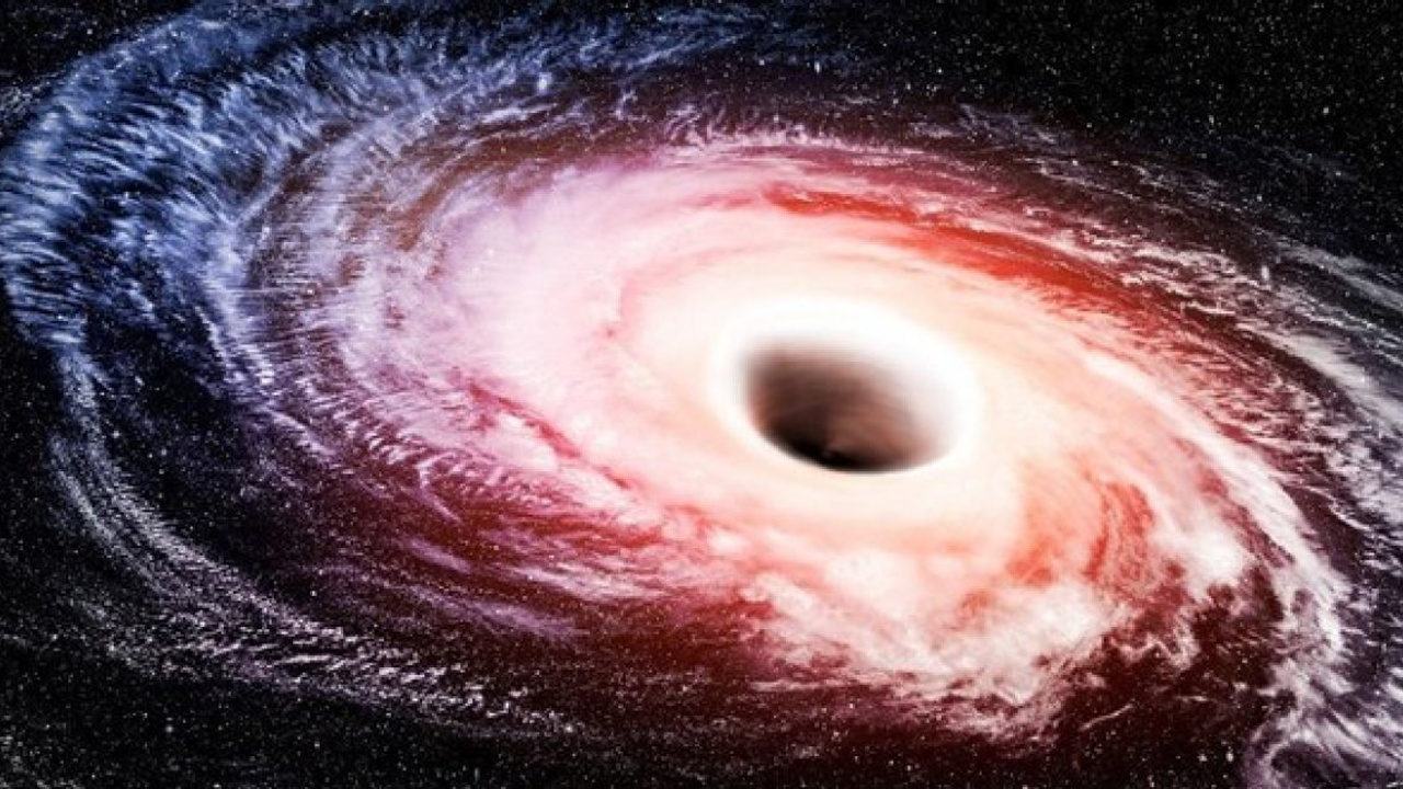 Tespit edilen en büyük kara delik görenleri şok etti