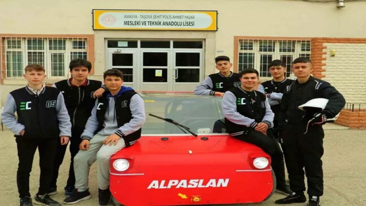 Liselilerin yaptığı elektrikli araç TEKNOFEST’te yarışacak