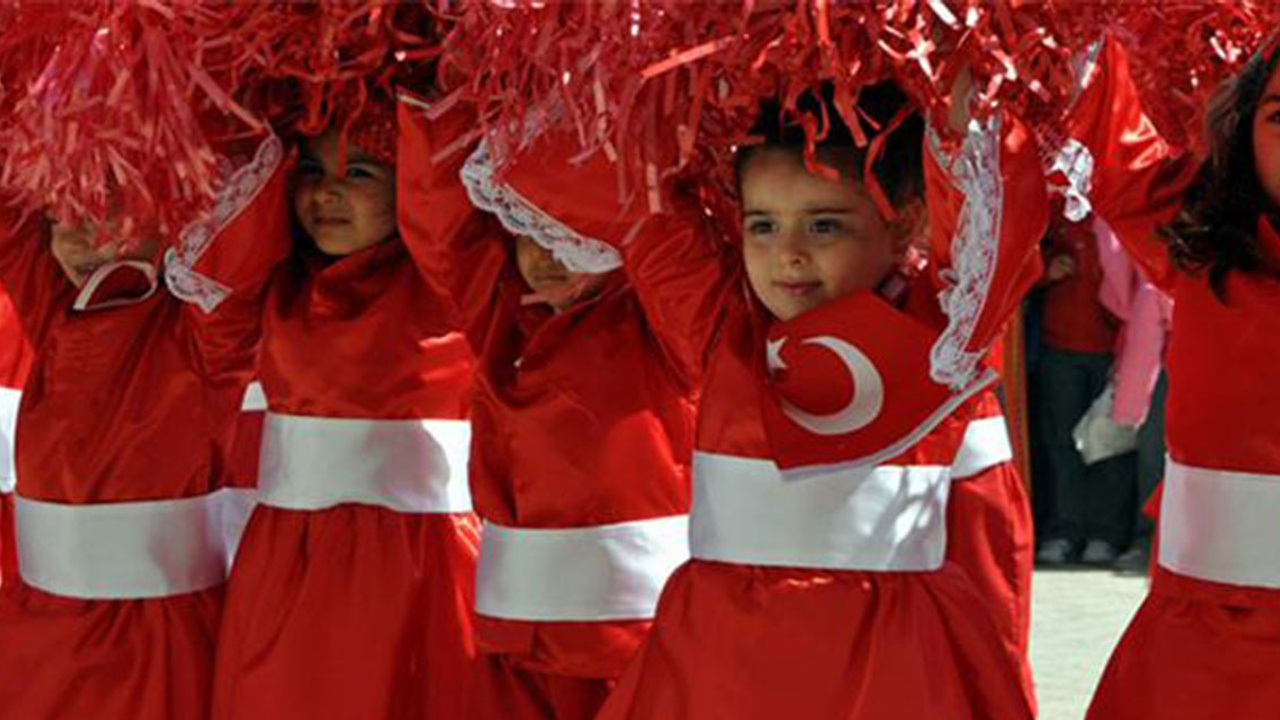 23 Nisan şiirleri nelerdir? Kısa 23 Nisan şiirleri nelerdir?