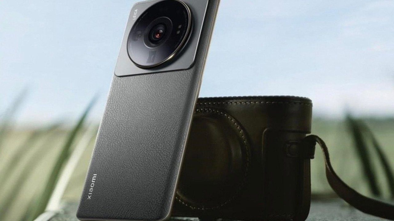 iPhone’a yeni rakip Xiaomi modeli satışa çıkıyor