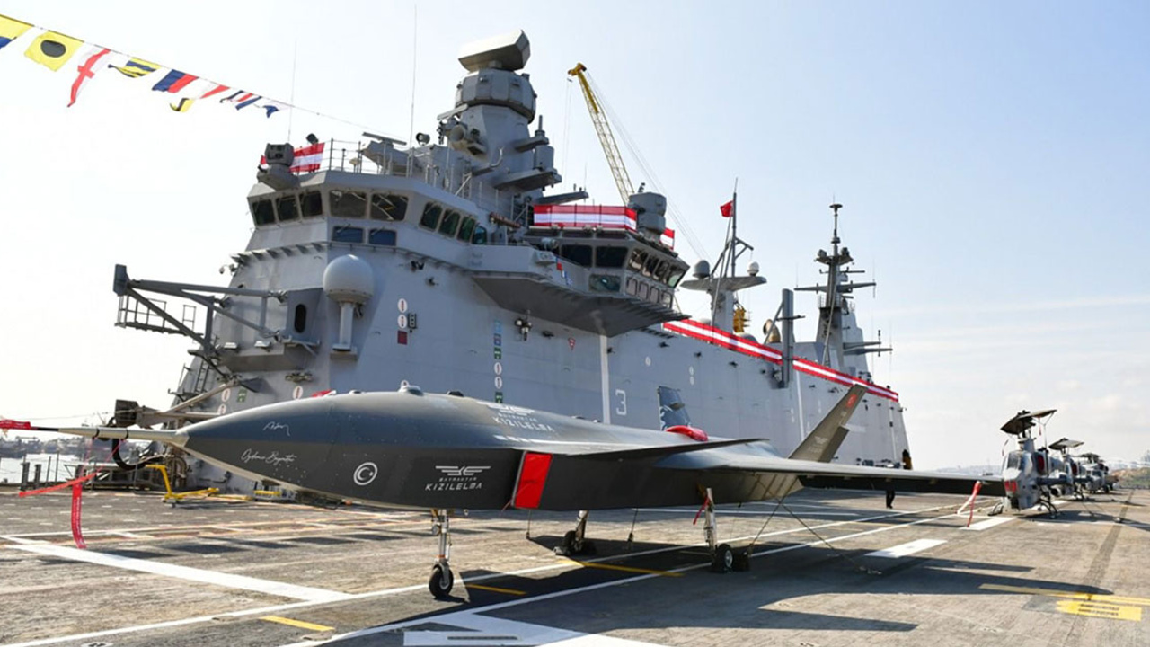Dünyanın ilk "SİHA gemisi" TCG Anadolu özellikleriyle hayran bıraktı