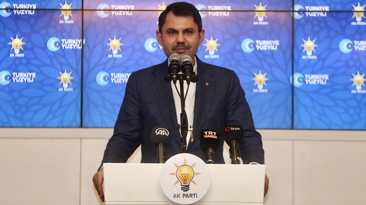 Murat Kurum, AK Parti mahalle başkanlarıyla sahurda buluştu