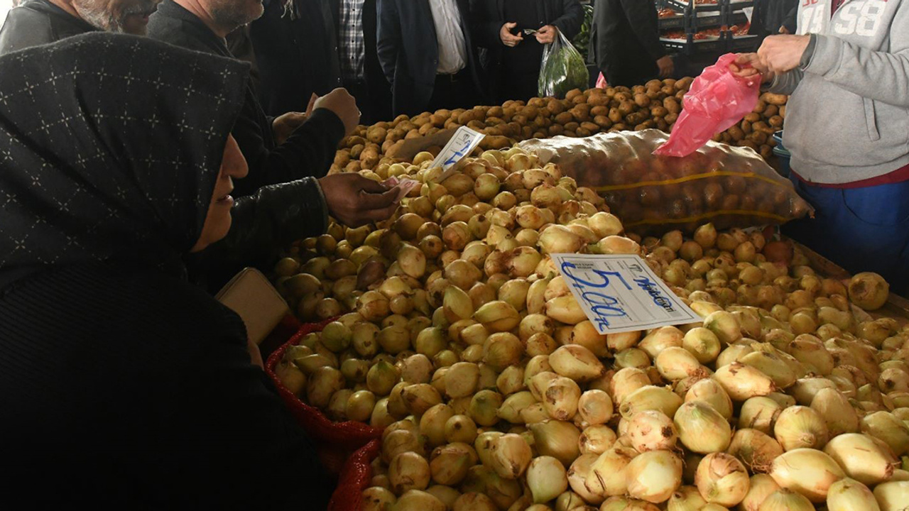 Haymana’da kuru soğanın kilosu 5 lira oldu