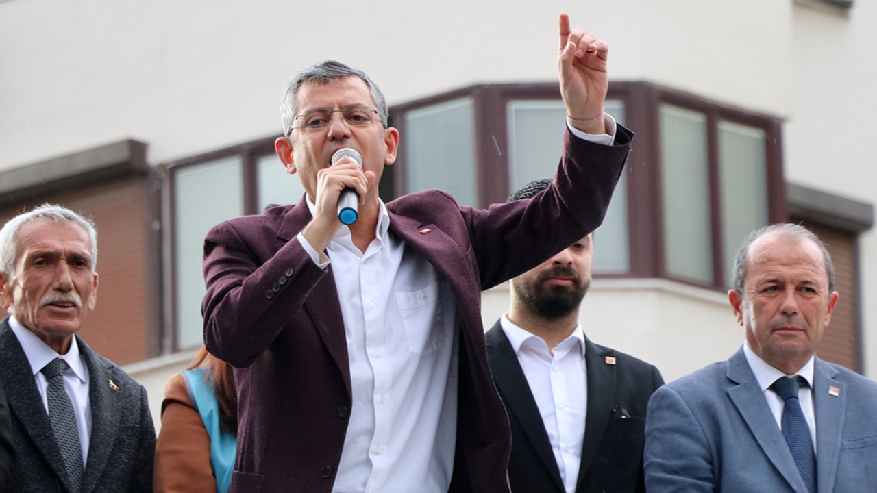 CHP Grup Başkanvekili Özel, ''50 artı 1'lik sistemde, biz 50'yi aldık.''