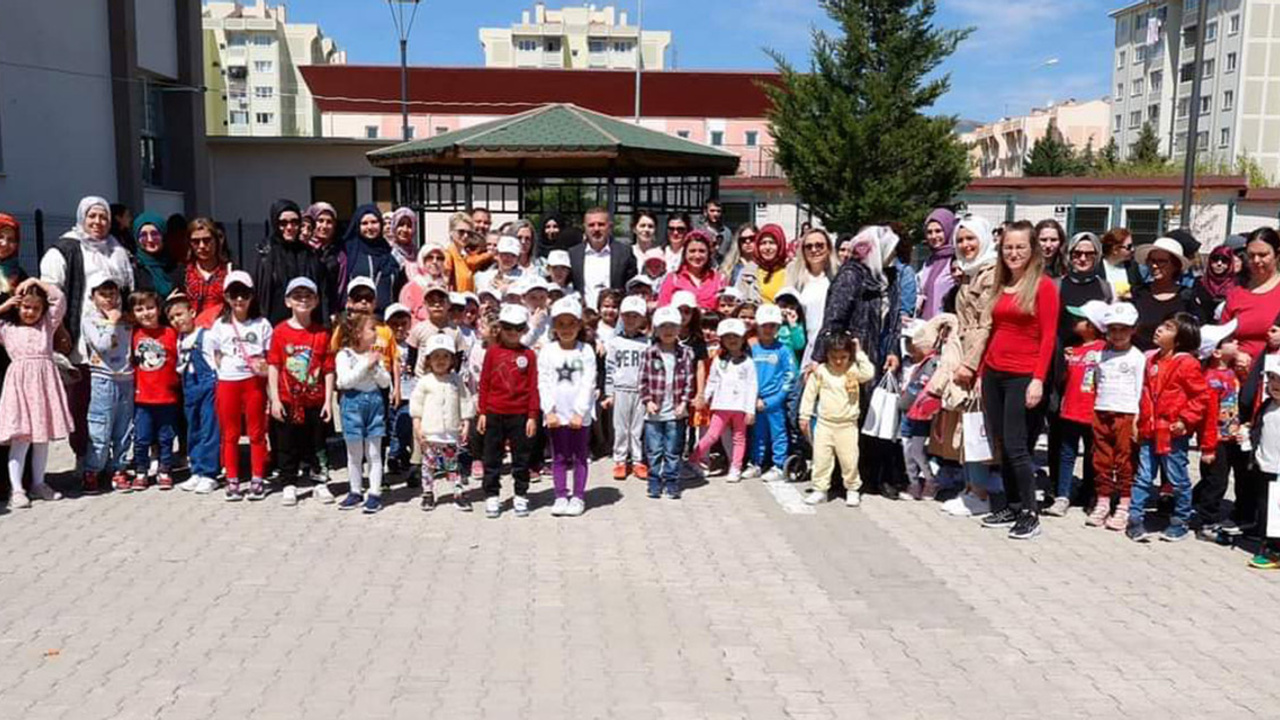 Ankara'da Sincan Belediyesi Sevgi Bahçesi Öğrencilerle Şenlendi