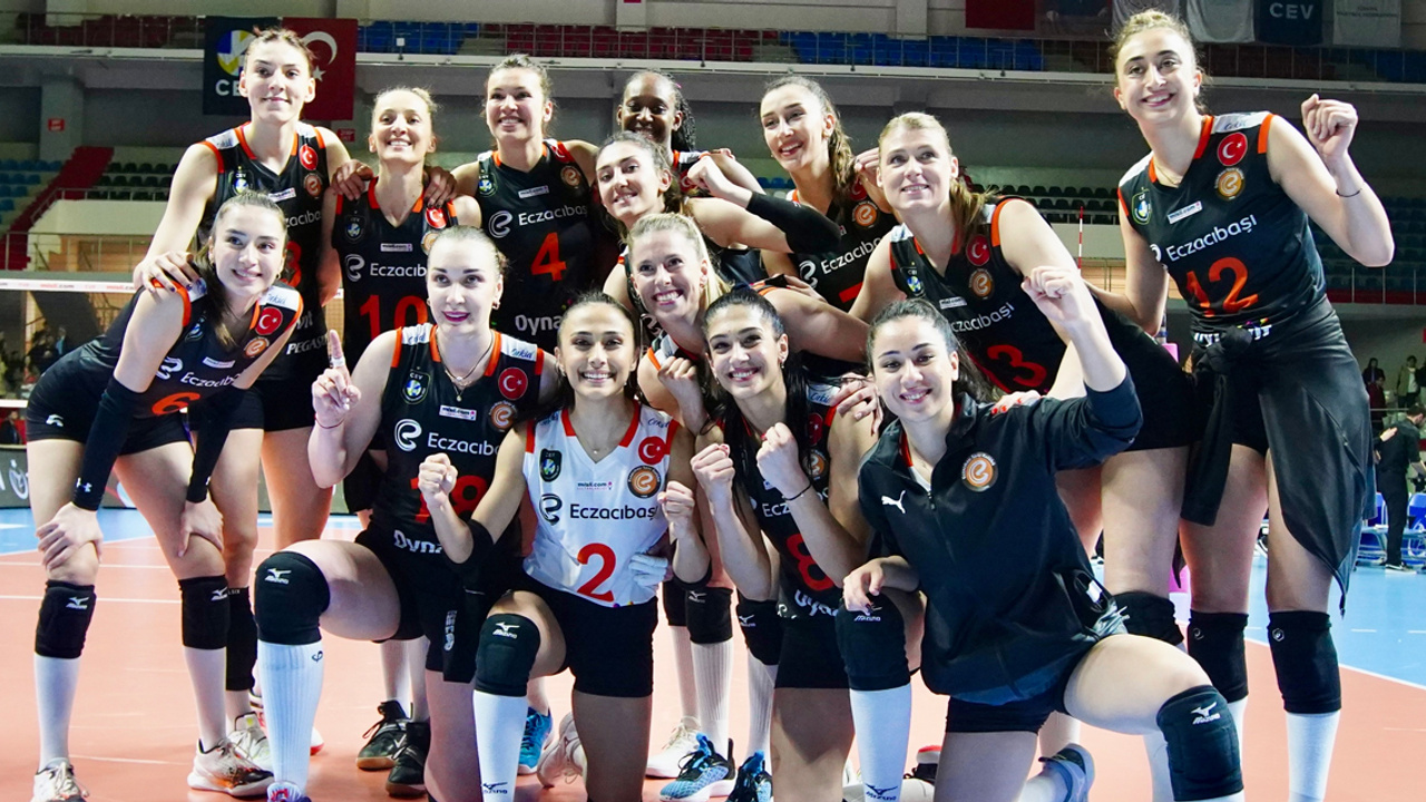 Eczacıbaşı Dynavit, finale yükseldi