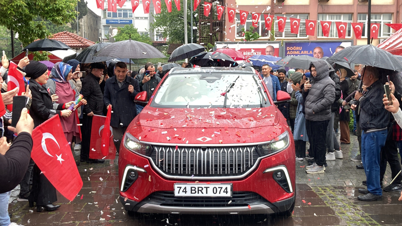 Bartınlı vatandaşlar Togg’u deneyimledi