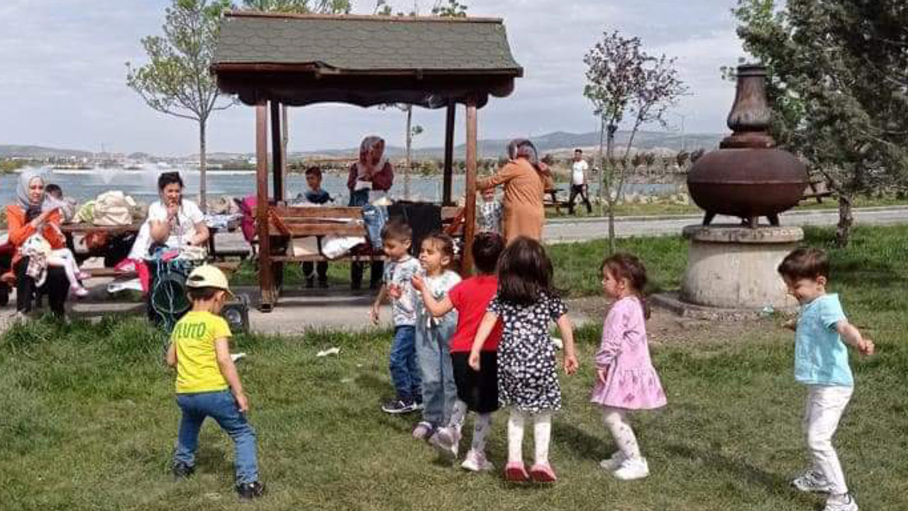 Sincan’da güneşli havanın tadını çocuklar çıkardı