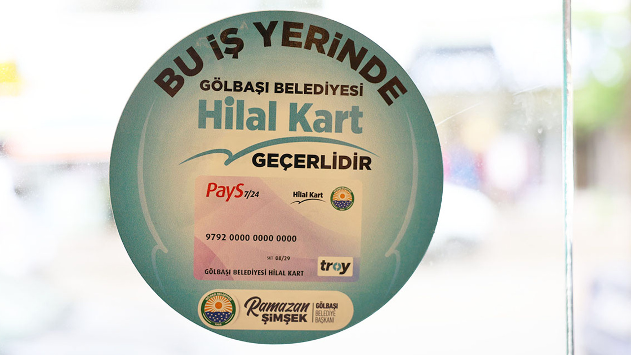 Ankara Gölbaşı Belediyesi'nden yerel esnafa Hilal Kart desteği