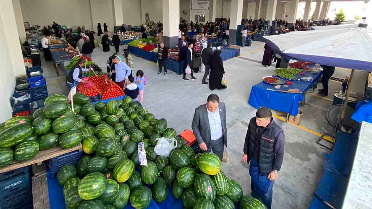 Ankara Pursaklar’da Karaca pazar alanı yeniden hizmette