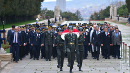 Emniyet Genel Müdürü Ayyıldız ve beraberindeki heyet Anıtkabir'i ziyaret etti