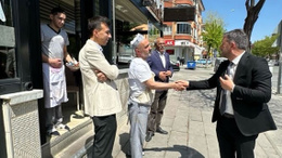 Ertuğrul Çetin, sokak sokak dolaşıp Pursaklar ile bayramlaştı