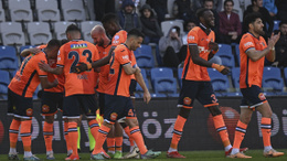 Başakşehir,Kasımpaşa'yı 4-1 yendi: Ligde dördüncü sıra Başakşehir'in