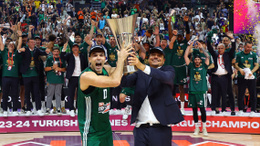 Ergin Ataman, Panathinaikos'la ilk sezonunda Euroleague şampiyonu