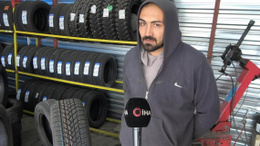 Yozgat'ta kar lastikçilere yoğunluk getirdi