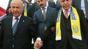 MHP'den İstifa Etti AKP'den Aday Oldu