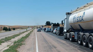 Ankara'da seyir halinde olan tankerden sızan gaz paniğe neden oldu