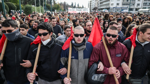 Yunanistan'da özel üniversiteye onay çıktı, öğrenciler sokakta eylem yaptı