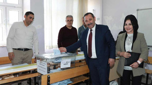 Enver Demirel'den vatandaşlara çağrı: ''Oy kullanın''