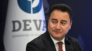 Ali Babacan: Bahçeli'nin bir ayağı siyasetin, bir ayağı çetenin içinde