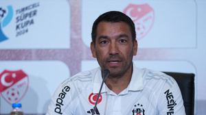 Giovanni van Bronckhorst: Kazanmak için elimizden geleni yapacağız