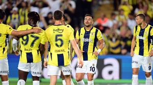 Fenerbahçe lige 3 puanla başladı: Fenerbahçe 1-0 Adana Demirspor