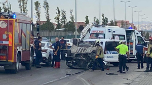 Etimesgut'ta trafik kazası can aldı: Takla atan otomobilde 1 kişi öldü 1 kişi yaralandı