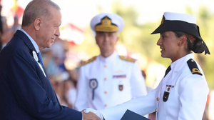 Cumhurbaşkanı Erdoğan'dan Deniz Harp Okulu mezunlarına tebrik