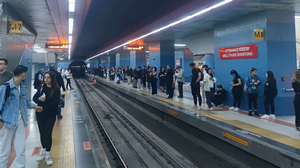 Ankara'da metro hattındaki arıza nedeniyle seferler bir süre durduruldu