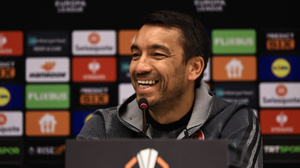 Bronckhorst: "Galip gelmek için buradayız"