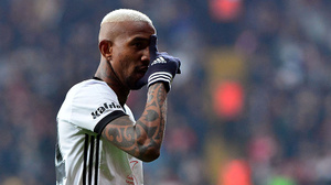 Talisca transferini Sky Sport duyurdu