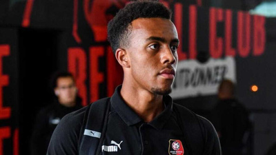 Transfer Var: Galatasaray gençlik peşinde | Fenerbahçe'de forvet adayları | Beşiktaş transferde büyük oynuyor | Trabzon hızlandı