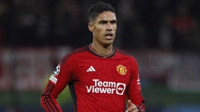 Transfer Var: Fenerbahçe'de isimler yıldızlar geçidi | Beşiktaş'ta Varane ihtimali | Galatasaraylı Davinson'a teklif!