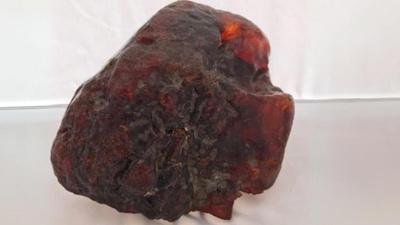 Kapı durdurucu olarak kullanılan taşın değeri 1 milyon dolar çıktı!