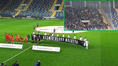 Ankaragücü taraftarı Eryaman'da deplasman tribününde: Geçmiş olsun Malatya" pankartı, Bursaspor sloganı...