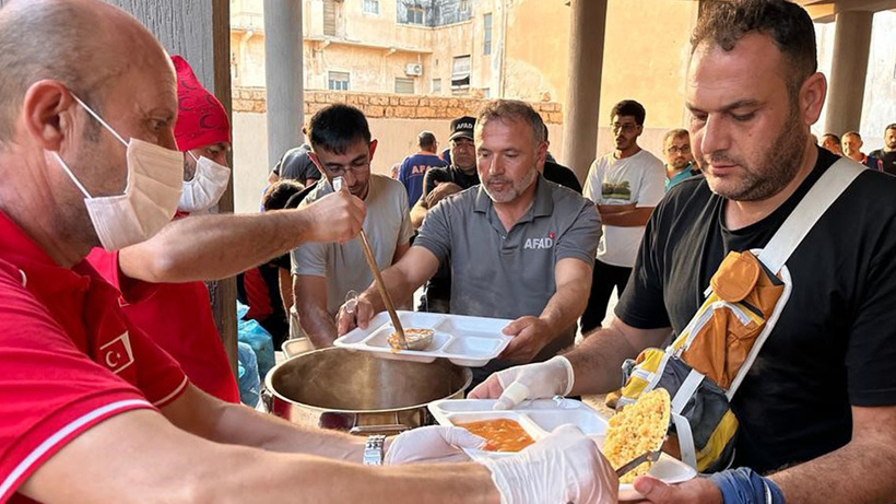 Türk Kızılay, Libya'ya 150 tonu aşkın yardım malzemesi ulaştırdı