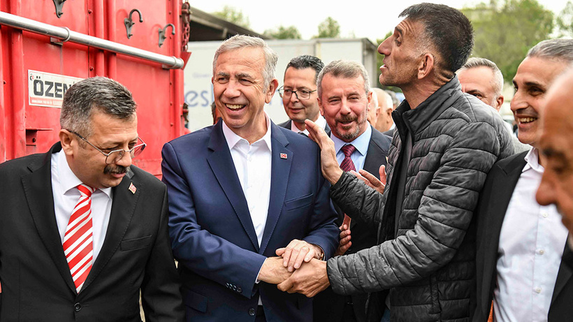 ABB Başkanı Mansur Yavaş'tan Toptancı Hali'ne ziyaret!