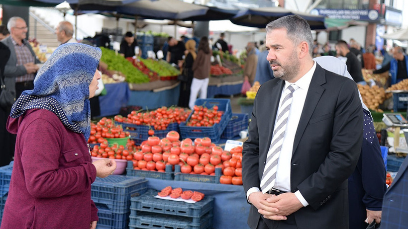 Pursaklar Belediye Başkanı Çetin'den pazar ziyareti