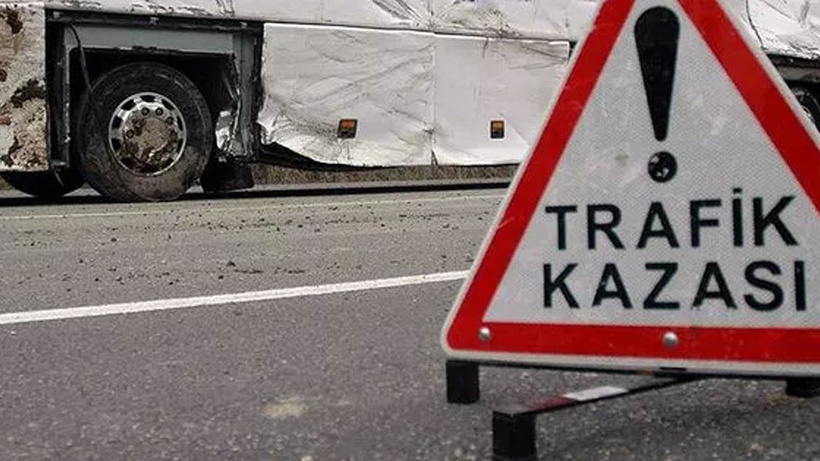 Sincan'da beton mikseri devrildi, bir yaralı