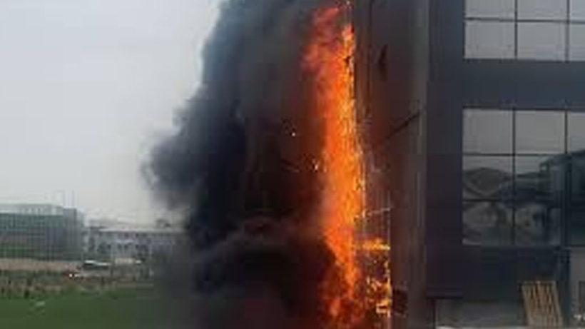 Ankara Akyurt'ta fabrikada yangın çıktı