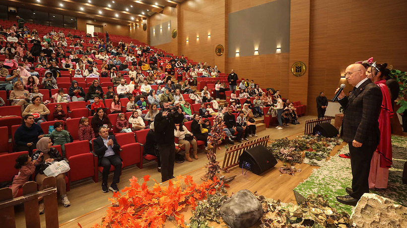 Yenimahalle'de Tiyatro Festivali