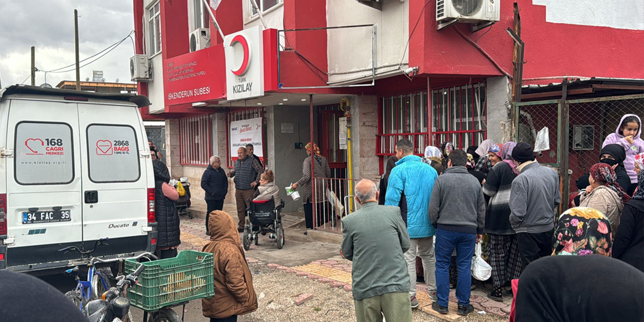 Hatay'da Türk Kızılayı Şube Başkanı ve 2 çalışanı darp edildi