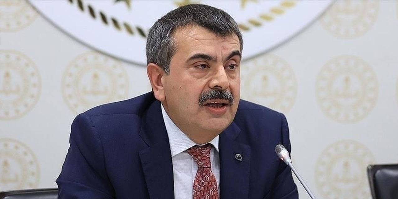 Bakan Tekin: Müfredatı gereksiz bilgi yükünden arındırdık